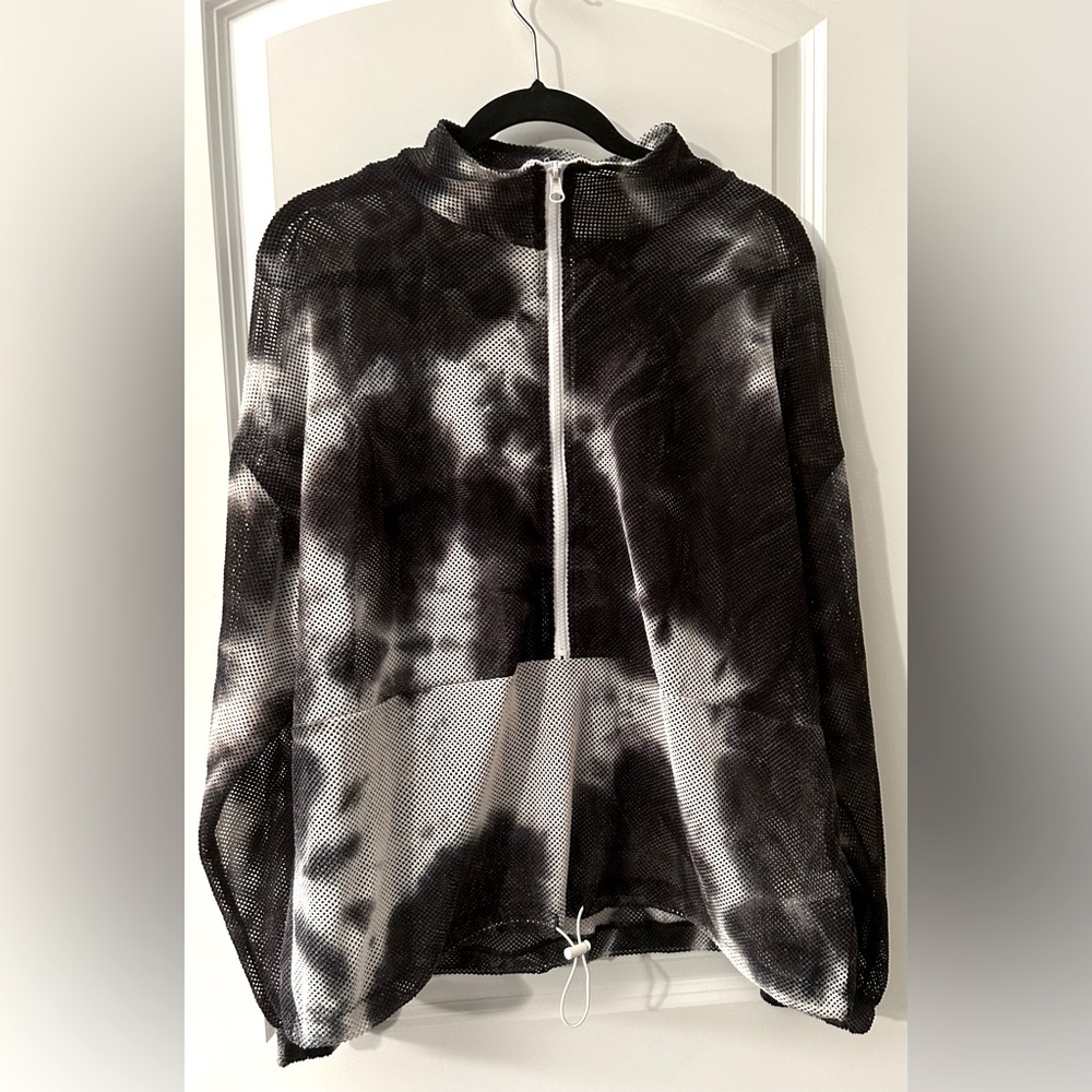 Full Circle Trends Black & White Hoodie Swim Suit Coverup. Size 1X